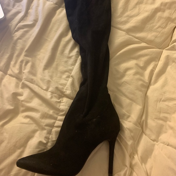 Over the Knee Boot by Jessica Simpson! 7.5M - Picture 5 of 8